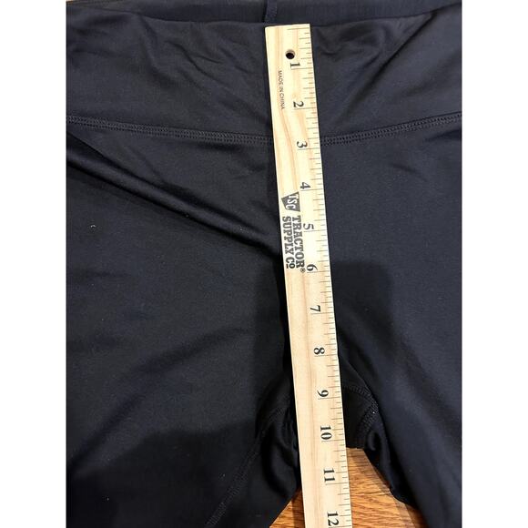 Nike Women's Size XL Black Capri Nike Swoosh Gray Cuffed Hem 3/4 Quarter Length - Picture 3 of 8